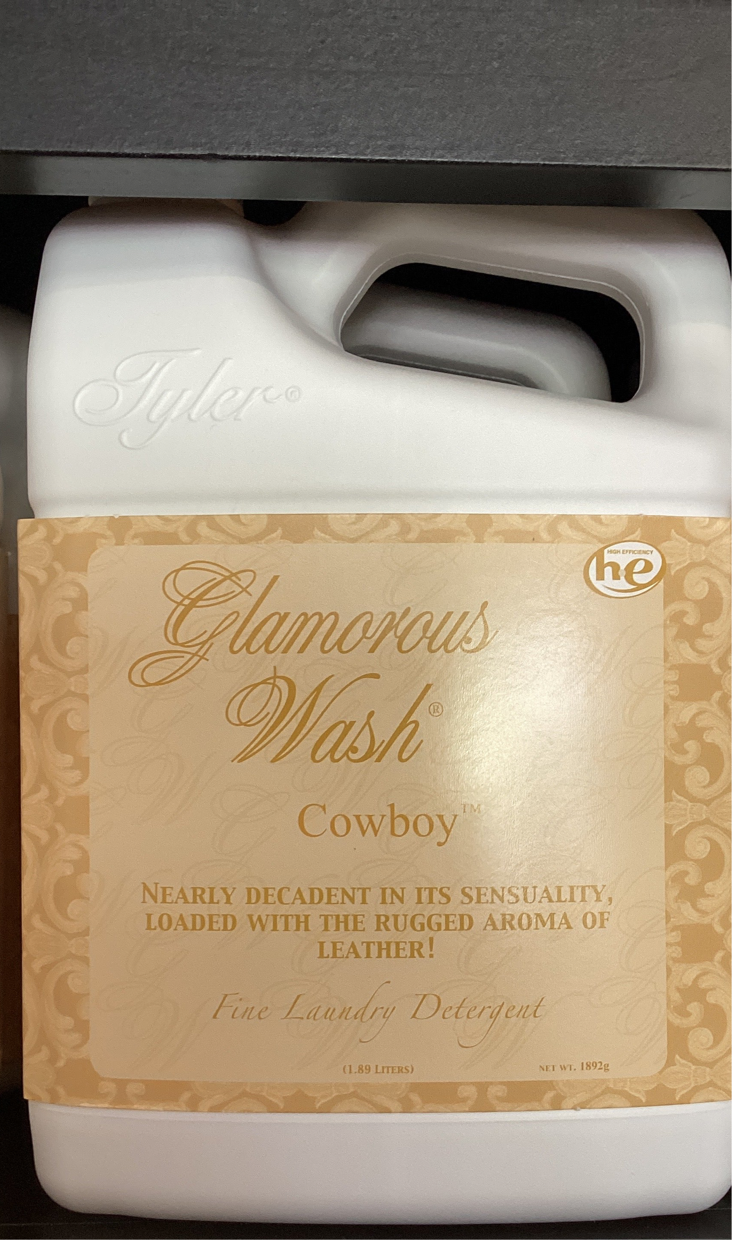 Tyler Candle Company Glamorous Wash - .1892g/ 66.73 Ounces