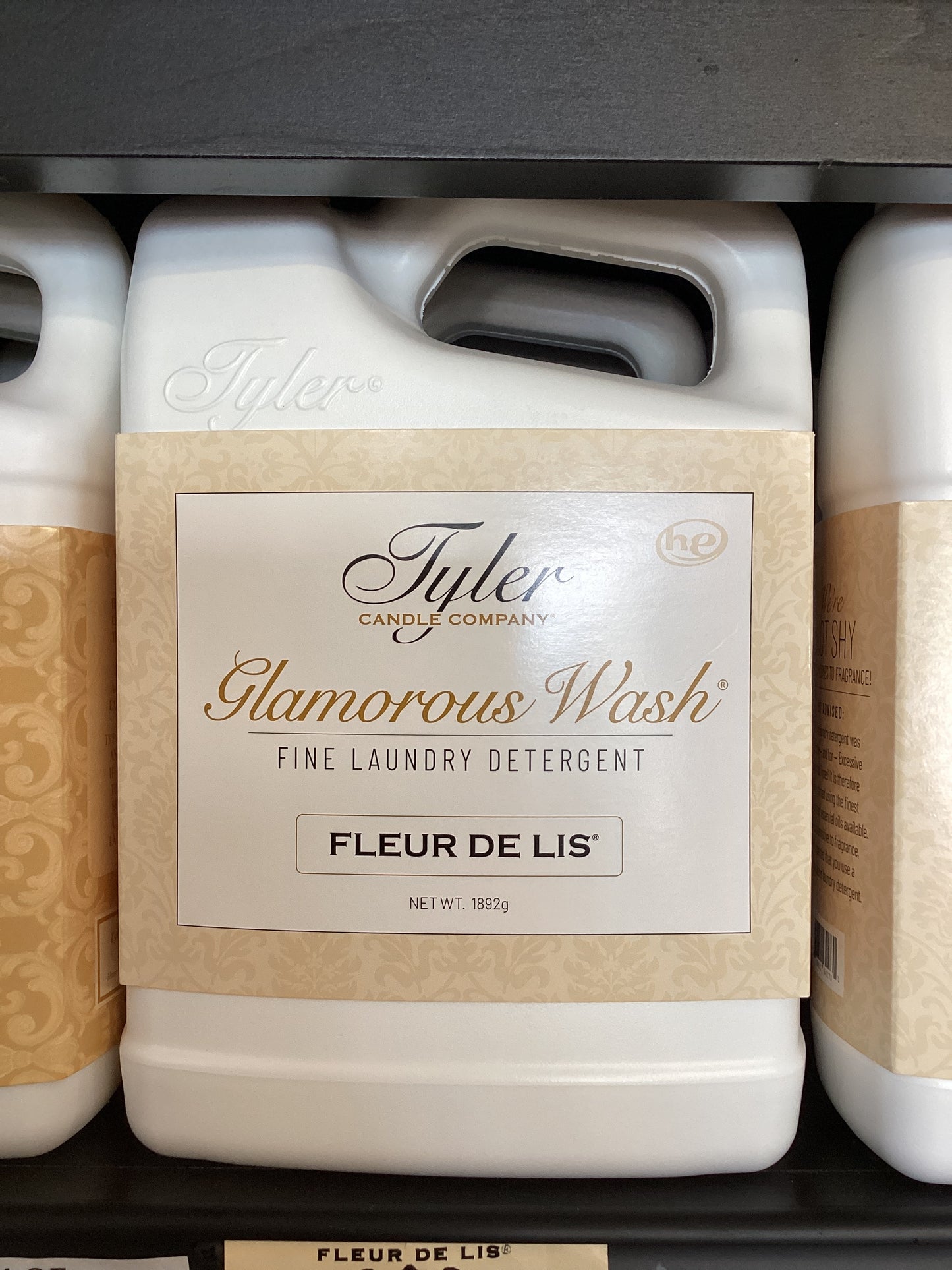 Tyler Candle Company Glamorous Wash - .1892g/ 66.73 Ounces