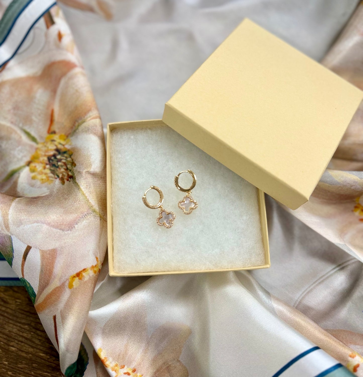 Ava Luxe Earrings