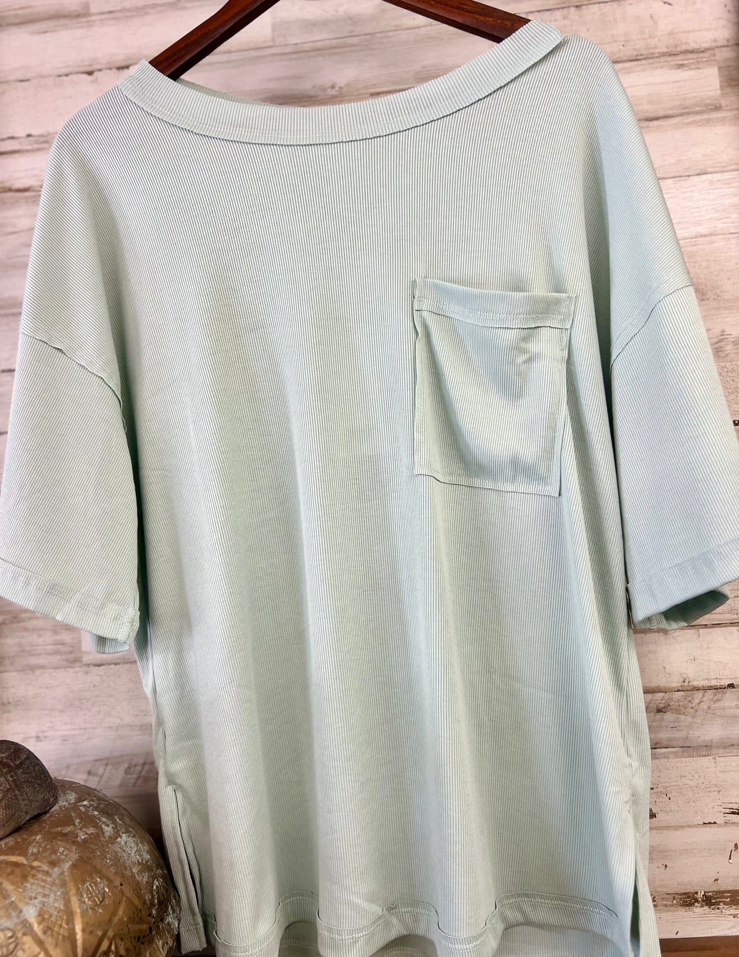Relaxed Boyfriend Top