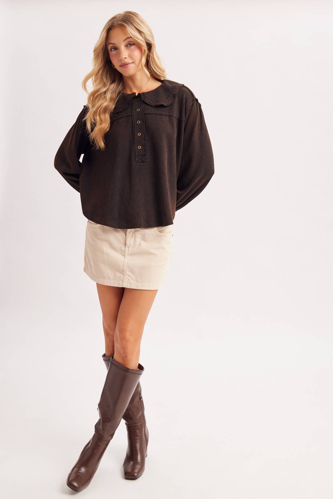 BILLOWY SILHOUETTE COLLARED NECK WAFFLE KNIT TOP