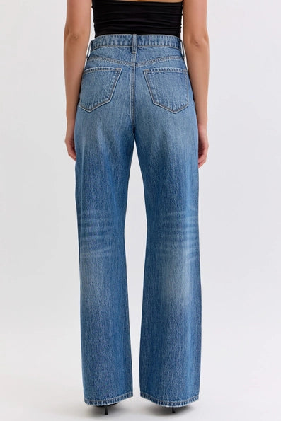 High Rise Curved Seam Jeans
