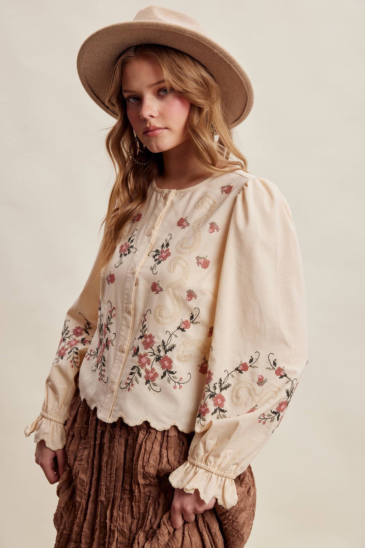 Embroidered Scallop Hem Cotton Blouse LT1482