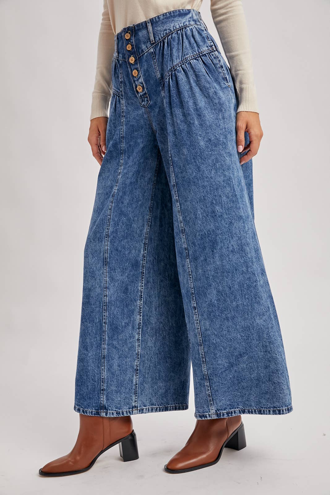 DENIM PLEATED RETRO HIGH-RISE WIDE LEG JEANS