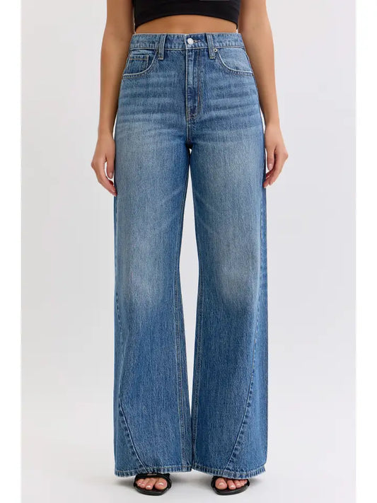 High Rise Curved Seam Jeans