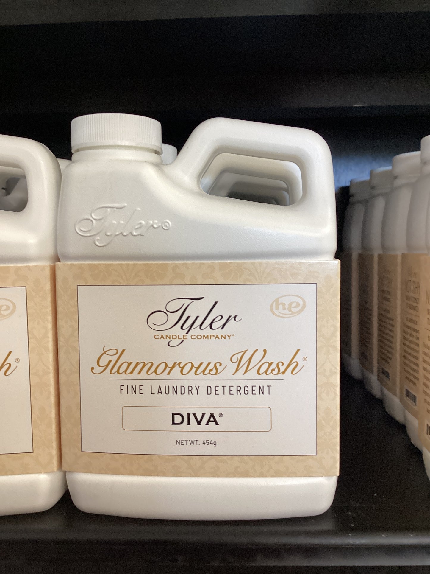Tyler Candle Company Glamorous Wash -.454g/16ounce