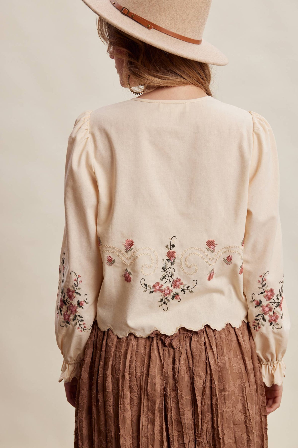 Embroidered Scallop Hem Cotton Blouse LT1482