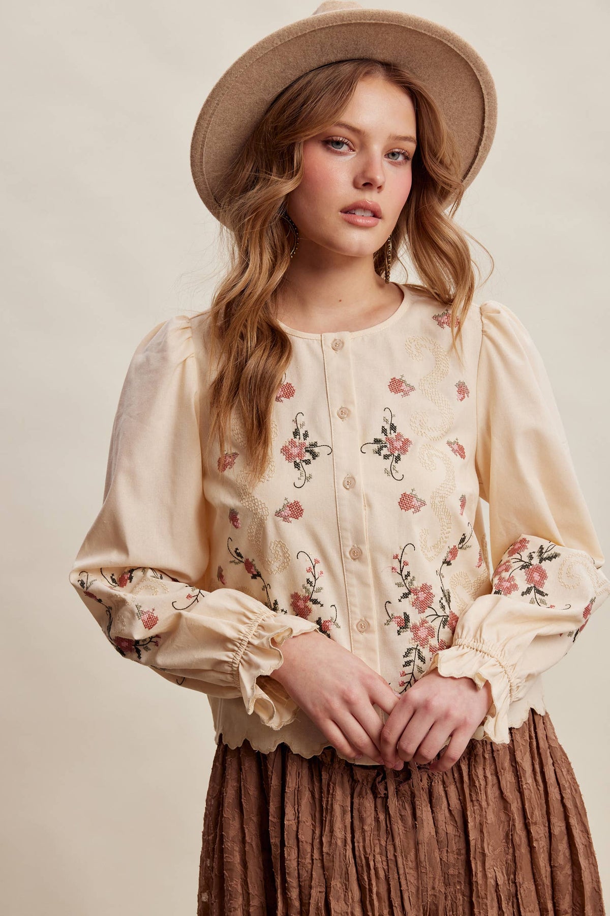 Embroidered Scallop Hem Cotton Blouse LT1482