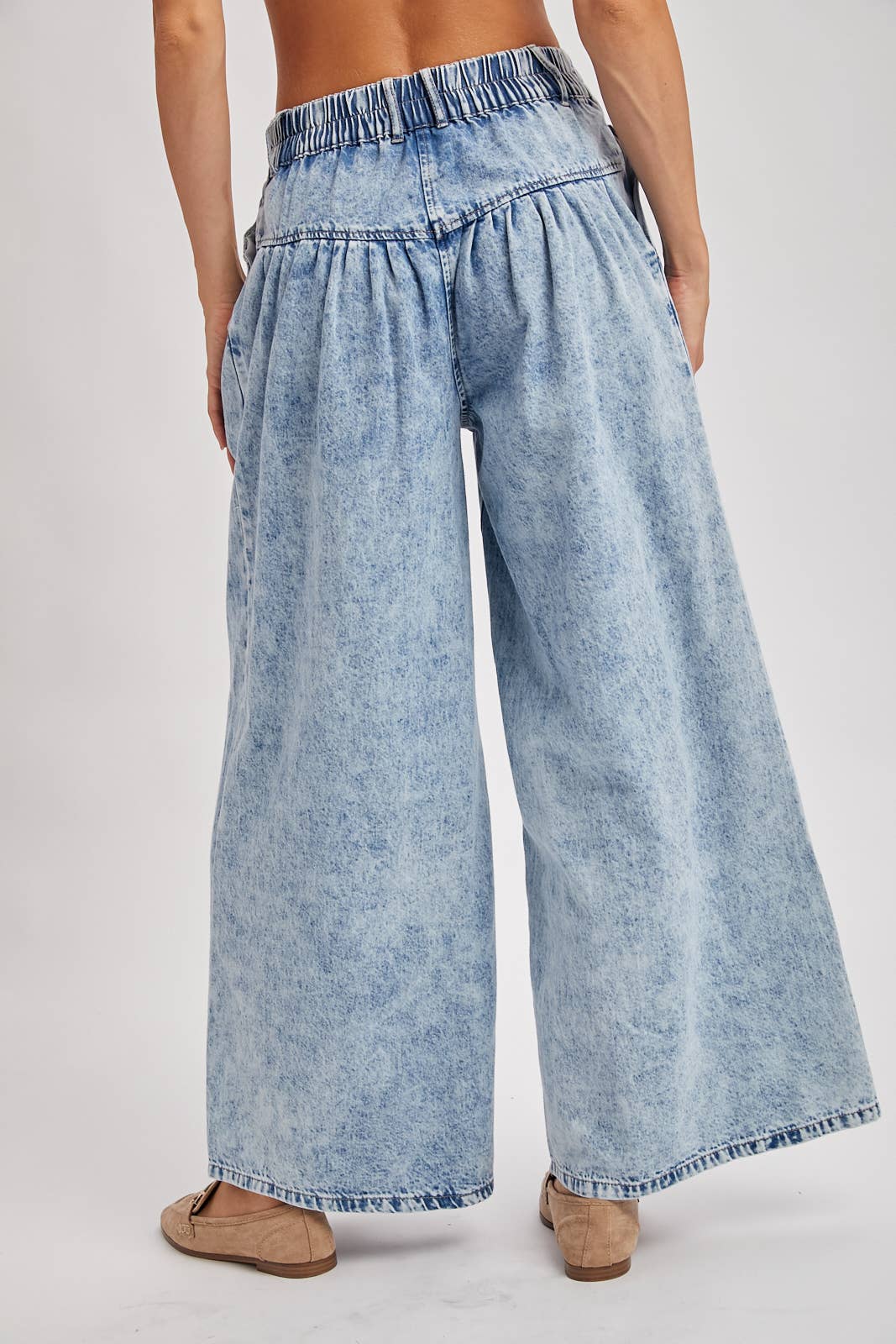 DENIM PLEATED RETRO HIGH-RISE WIDE LEG JEANS