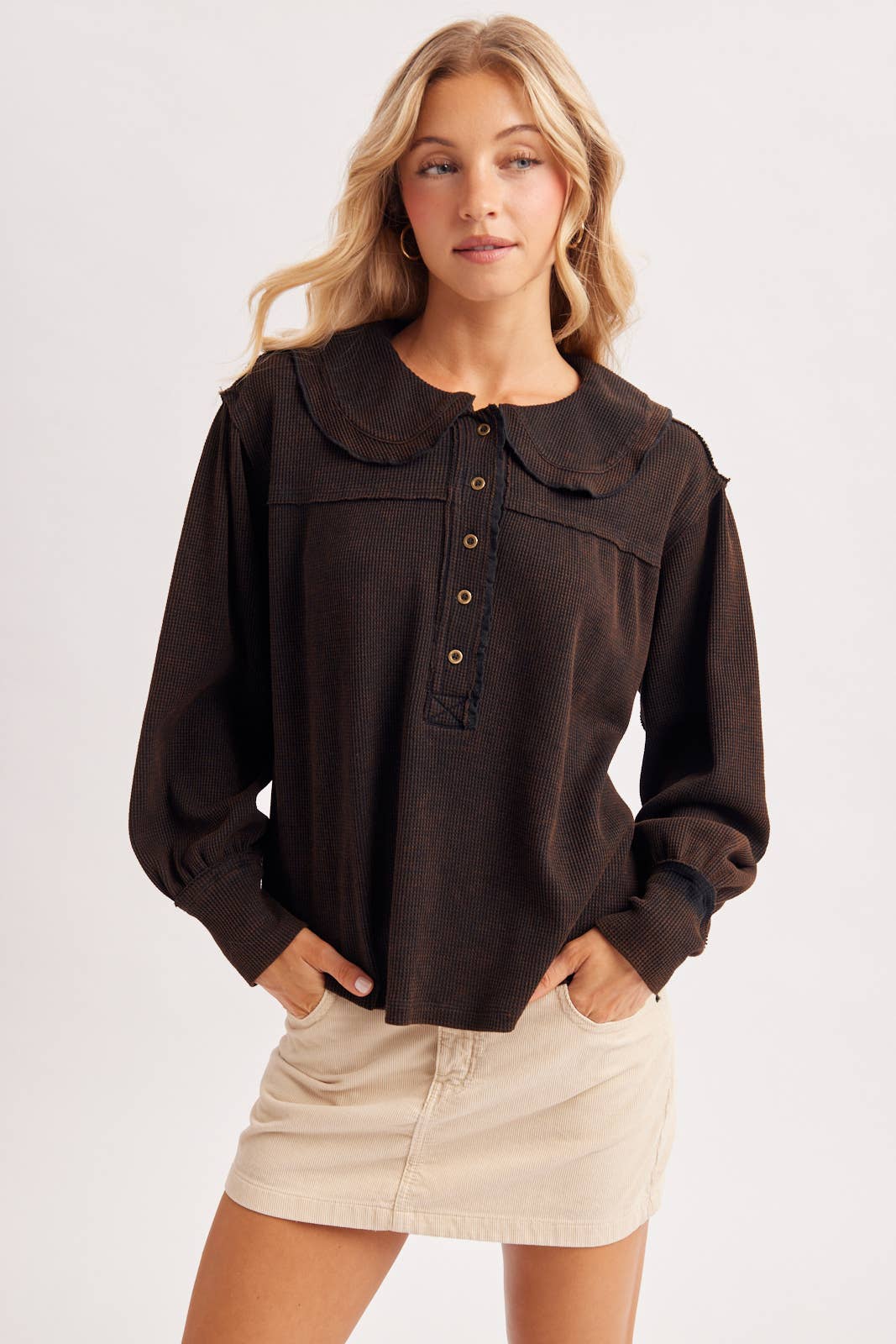 BILLOWY SILHOUETTE COLLARED NECK WAFFLE KNIT TOP