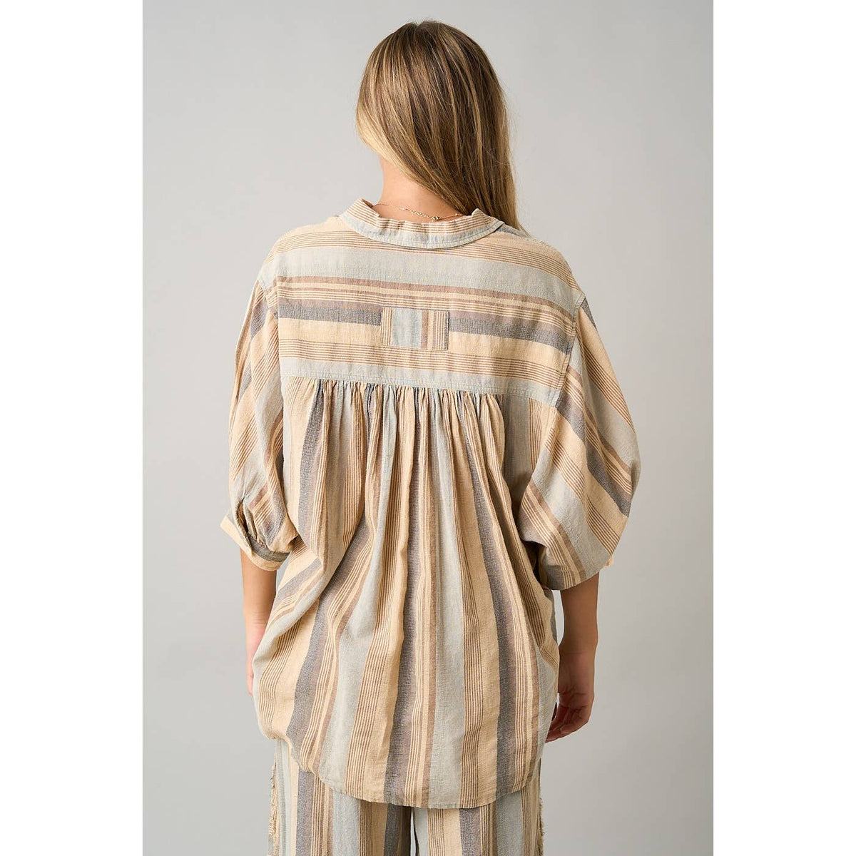 STRIPED BUTTON DOWN BALLOON SLEEVE SHIRT