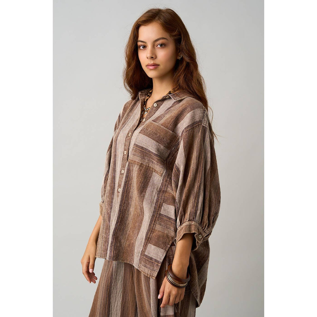 STRIPED BUTTON DOWN BALLOON SLEEVE SHIRT