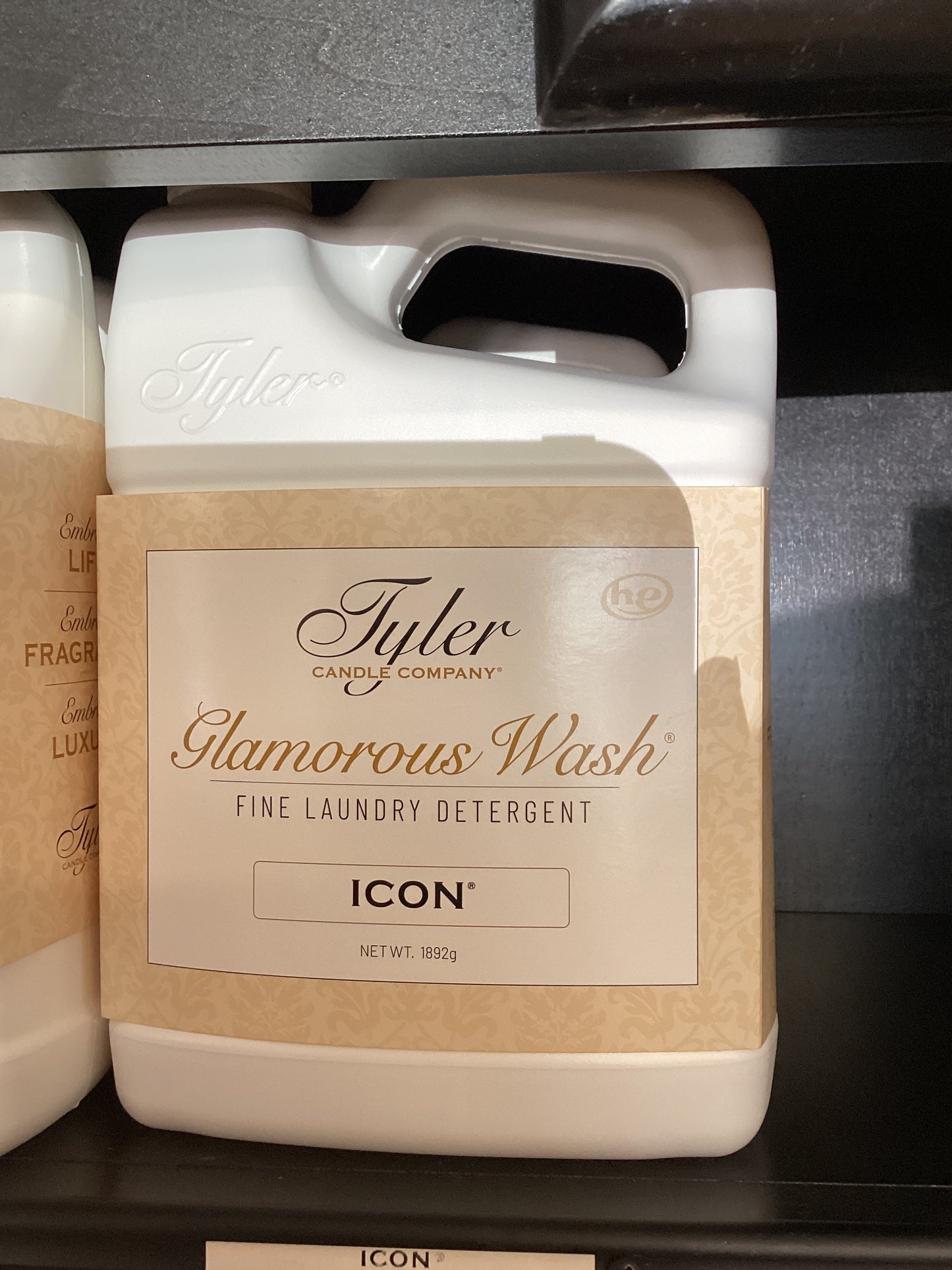 Tyler Candle Company Glamorous Wash - .1892g/ 66.73 Ounces