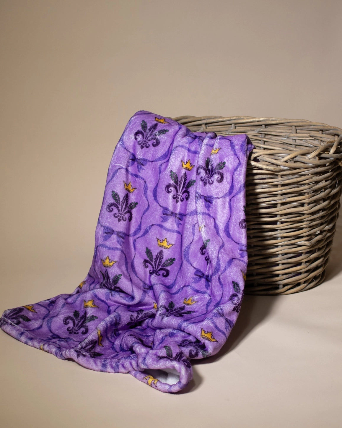 Mardi Bow Throw Blanket