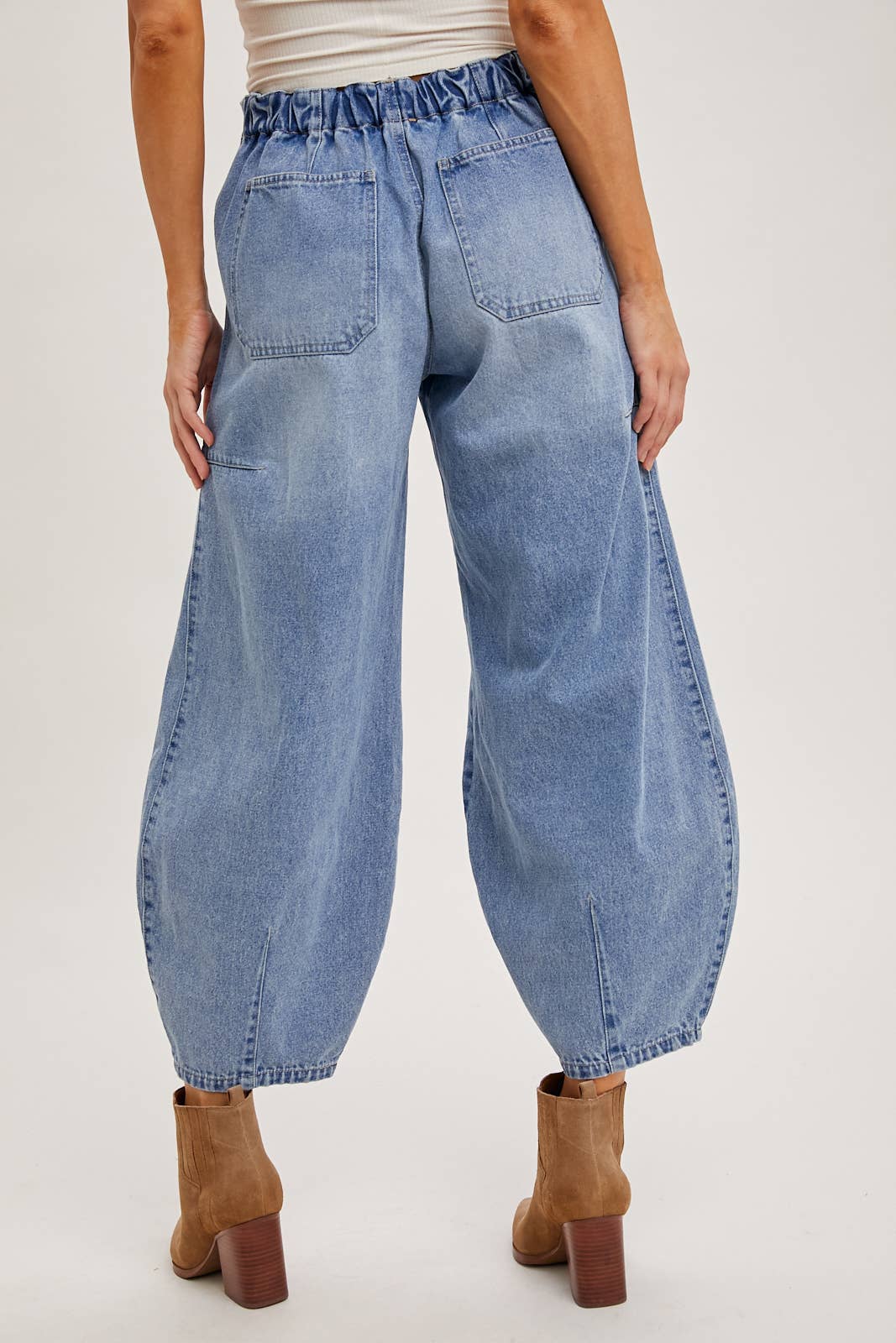 DENIM MID-WAIST DRAWSTRINGS BARREL JEANS