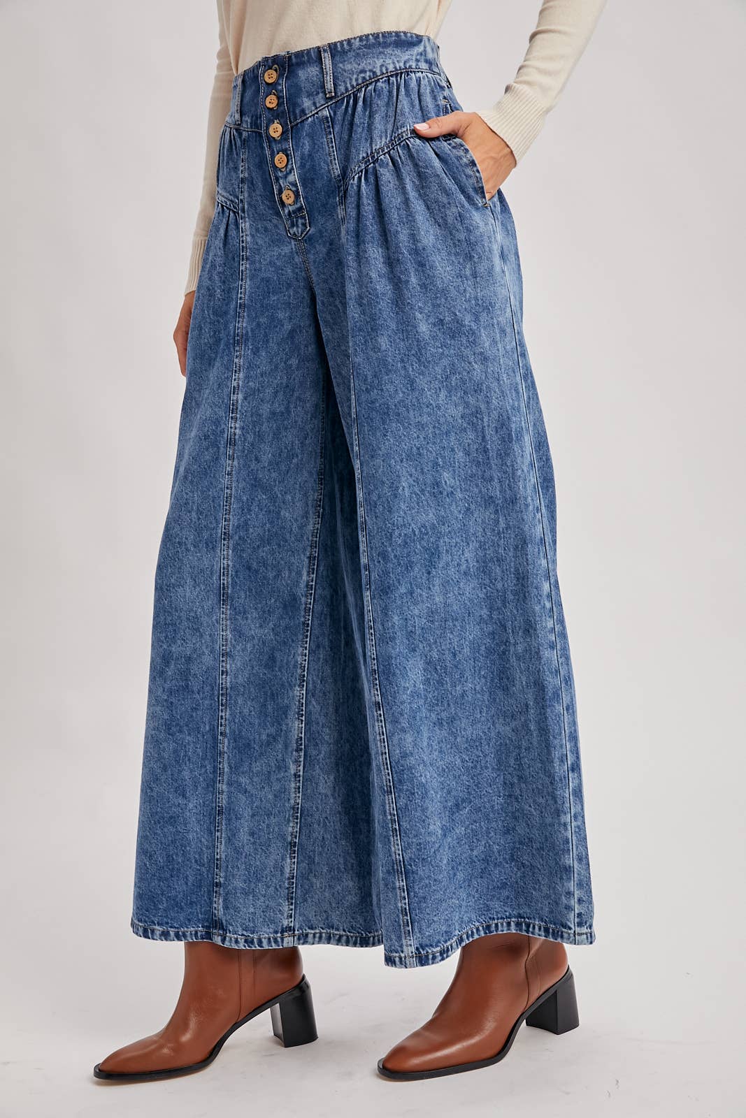 DENIM PLEATED RETRO HIGH-RISE WIDE LEG JEANS