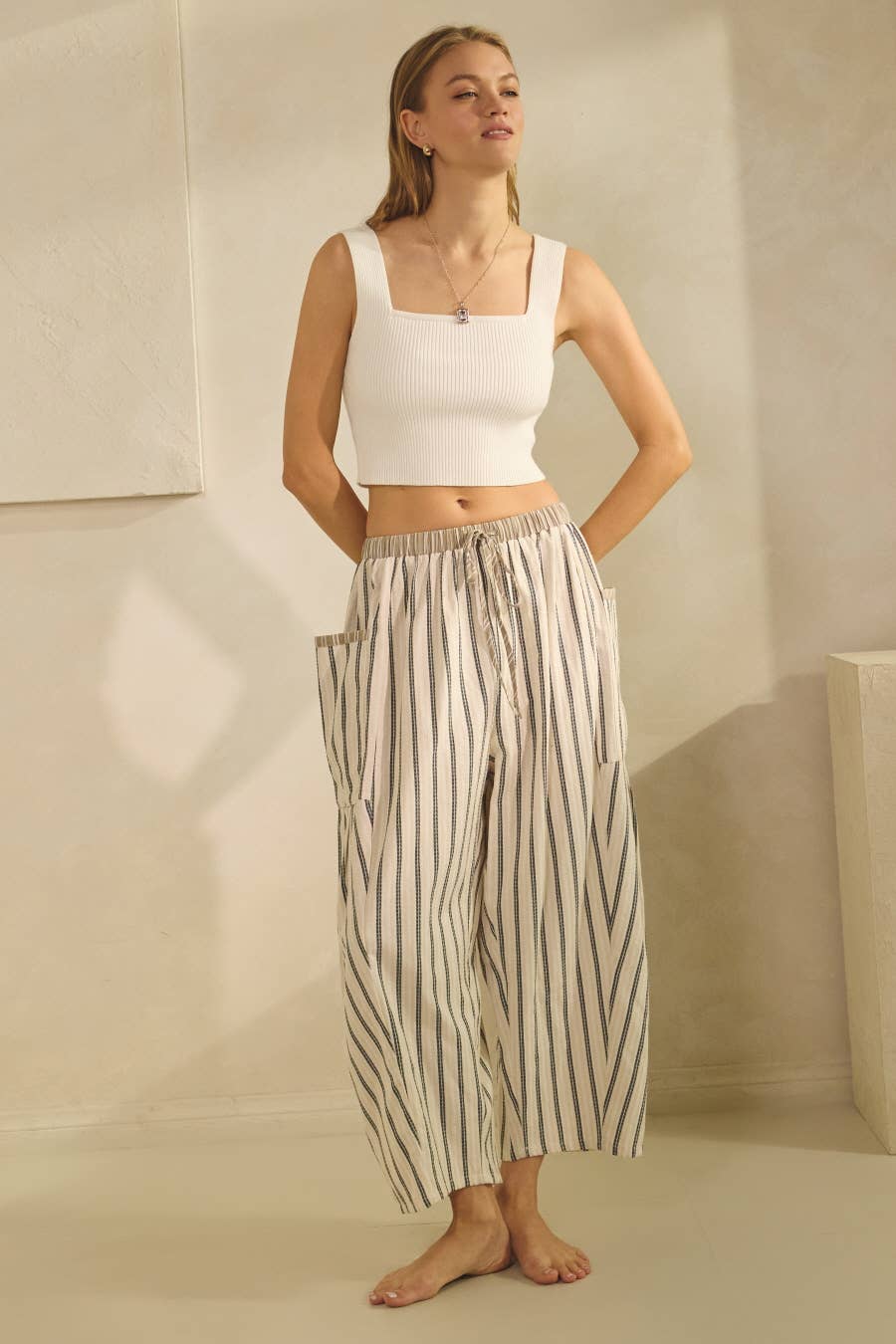 Textured Cropped Pants