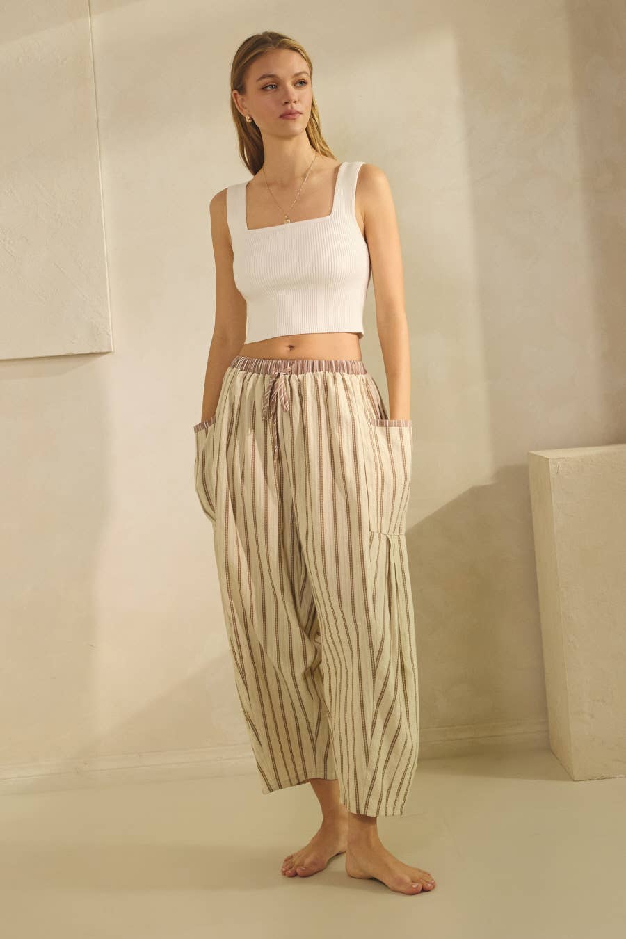 Textured Cropped Pants